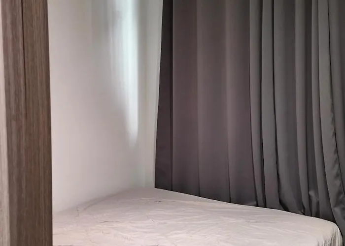 Staycation Near Naia, Moa With Ps4, Netflix & Karaoke アパート マニラ市